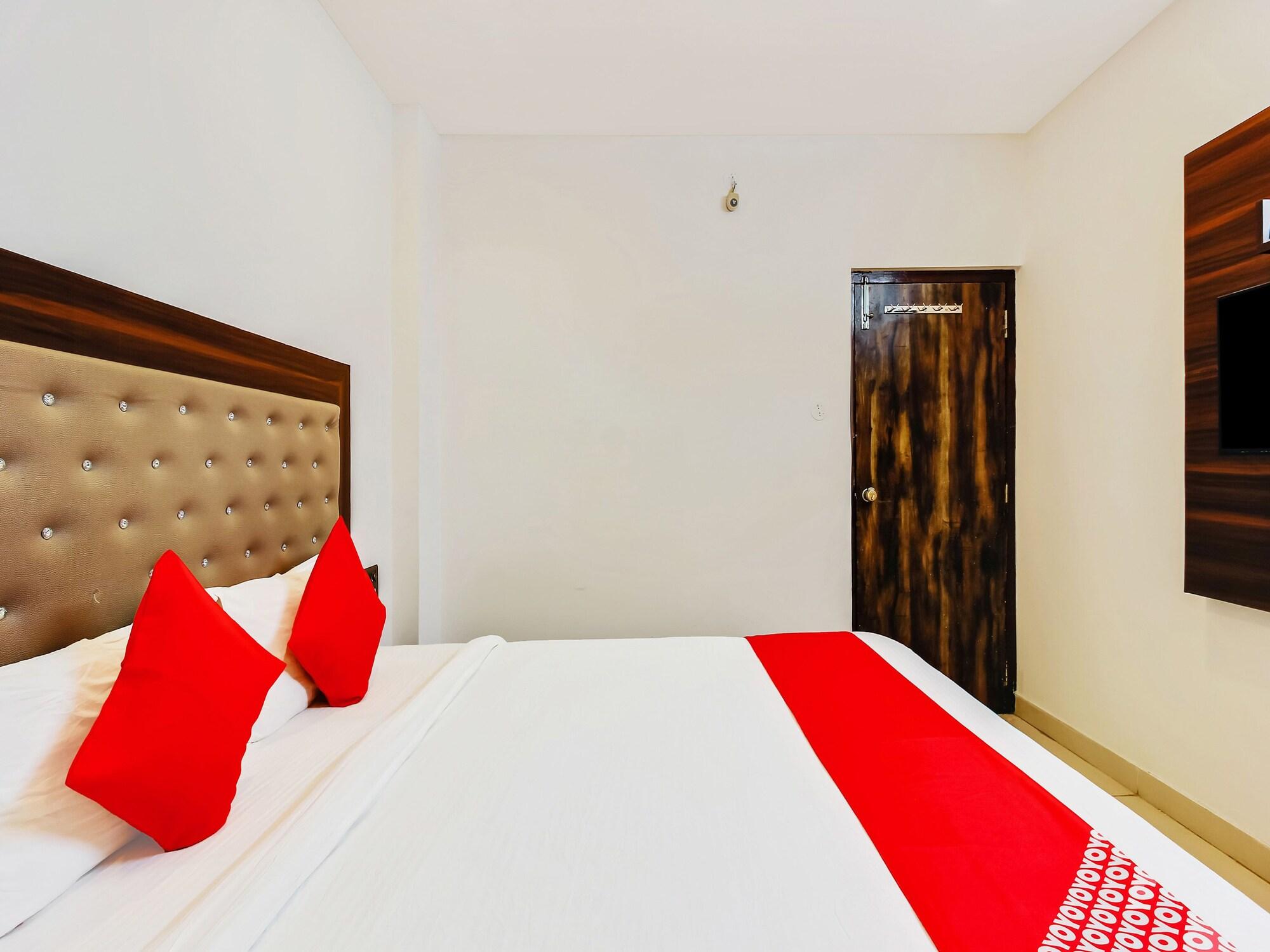 Oyo 29131 Hotel Mn Grand Shamshabad Zewnętrze zdjęcie