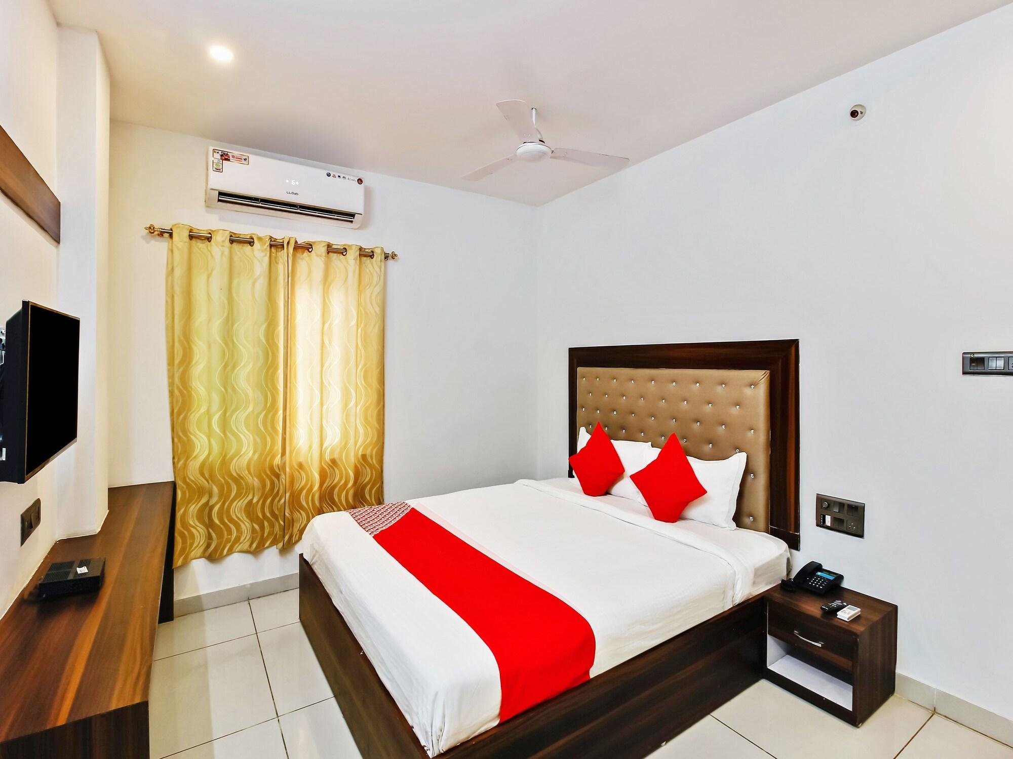 Oyo 29131 Hotel Mn Grand Shamshabad Zewnętrze zdjęcie
